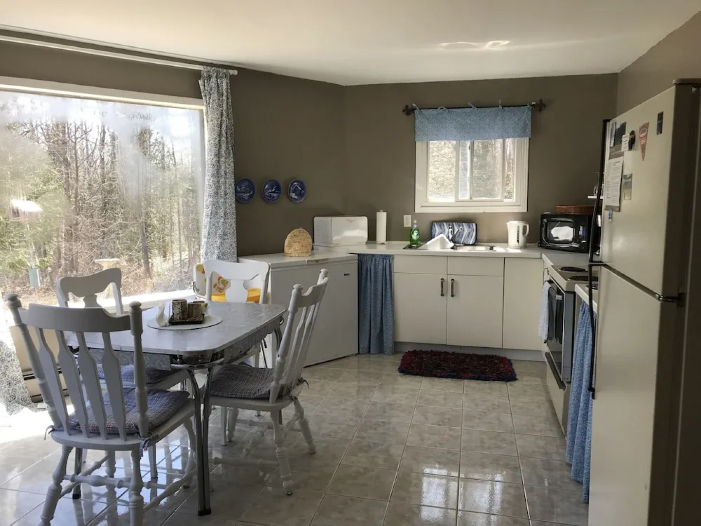 Elevate Rooms Chickadee Lodge