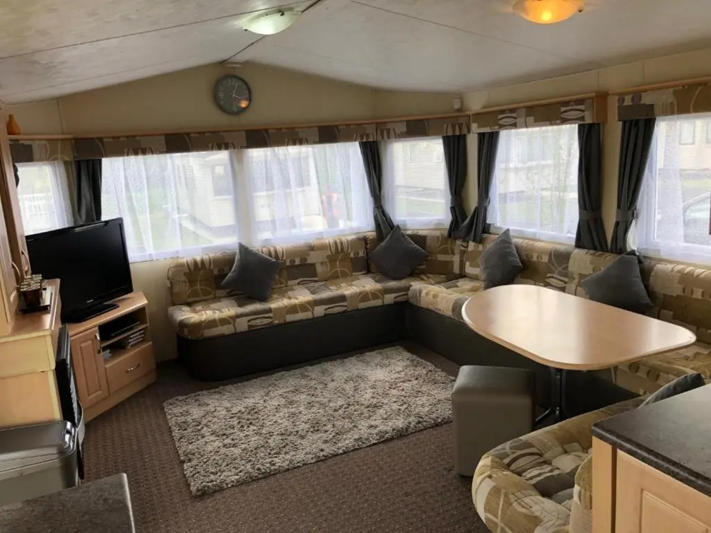 4 bedroom 10 berth caravan tattershal lakes