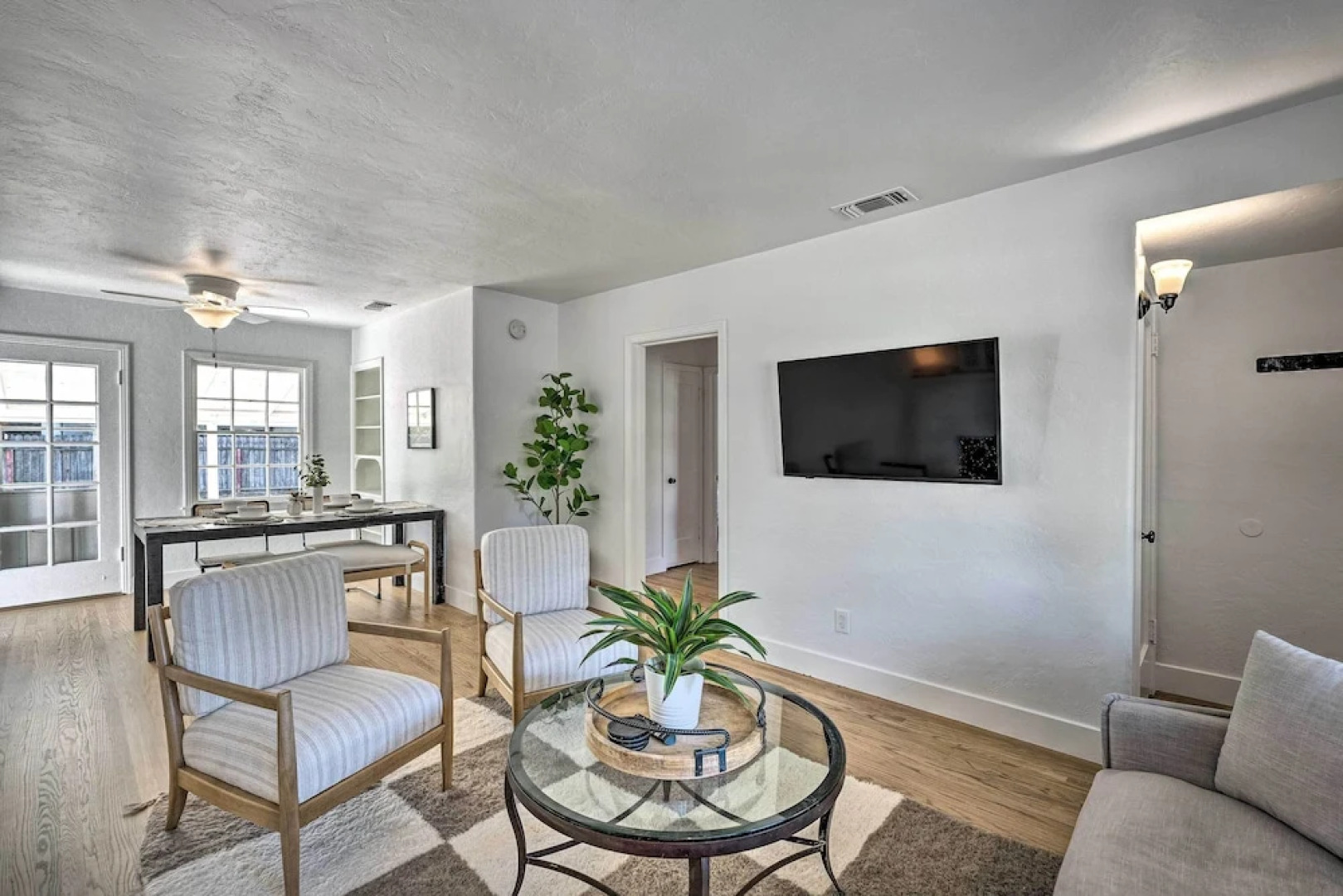 Cozy West Sacramento Getaway w/ Private Yard!