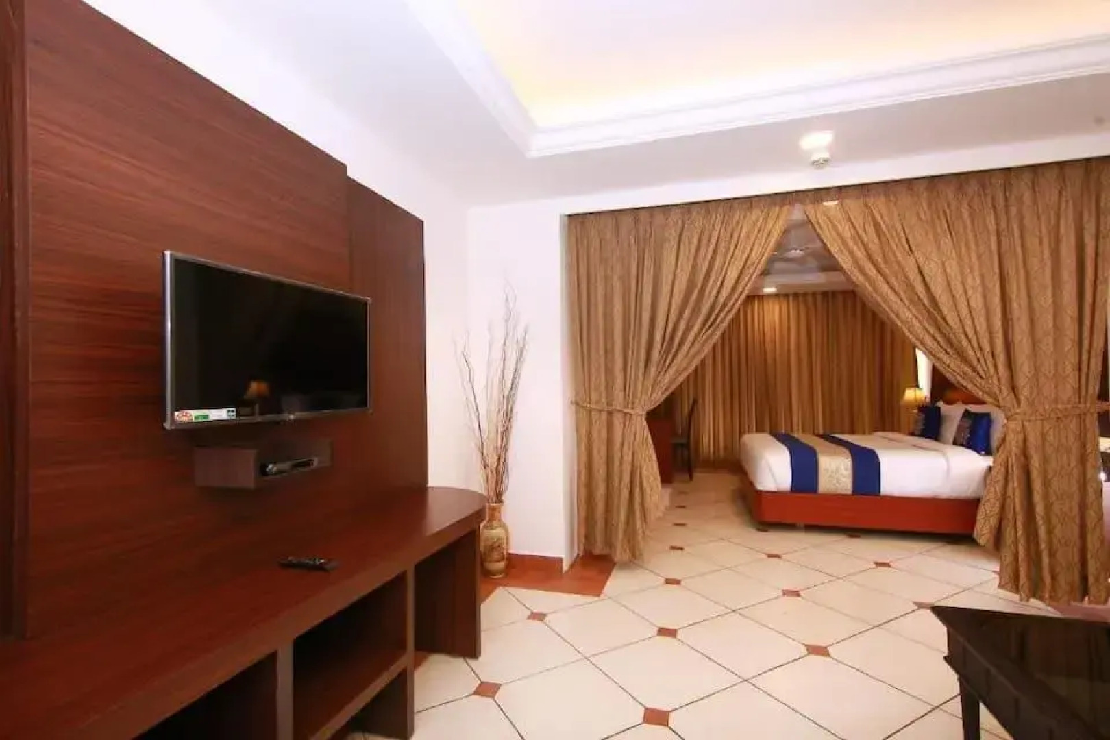 Emarald Hotel Cochin