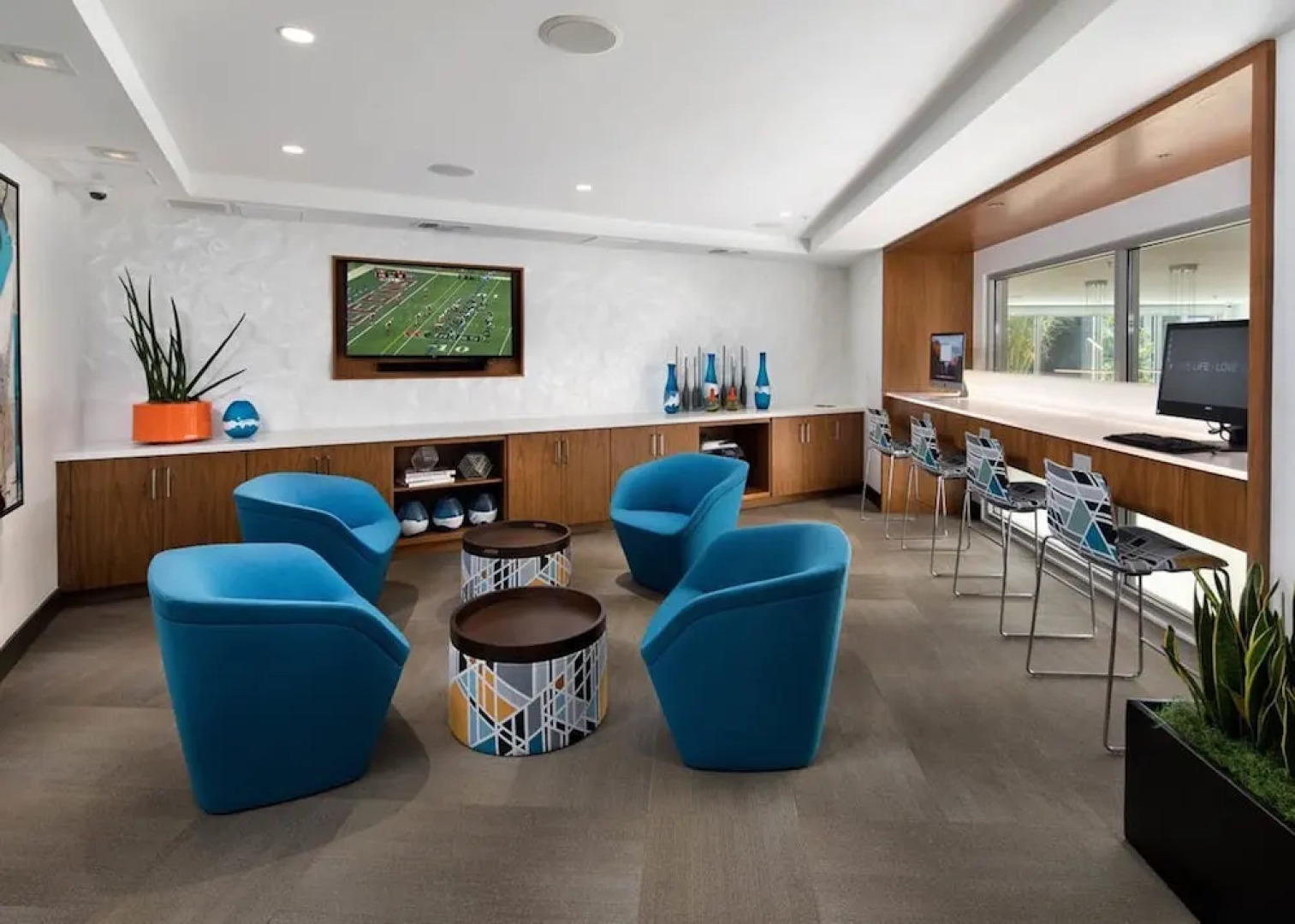 Kasa Orange County Apartments