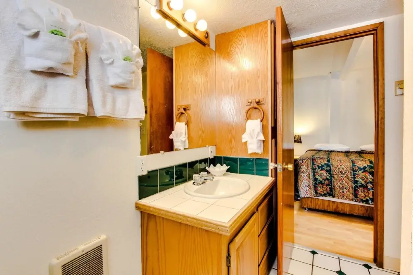 Alpine Chalet 11 Half Loft