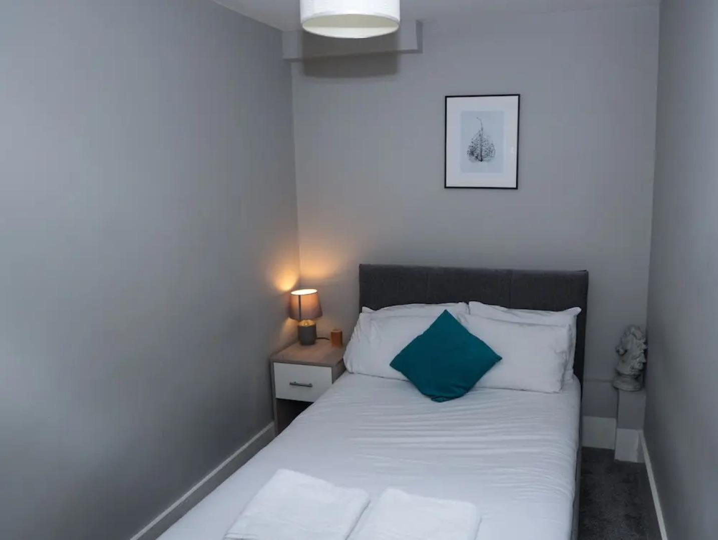 The White House Apartments