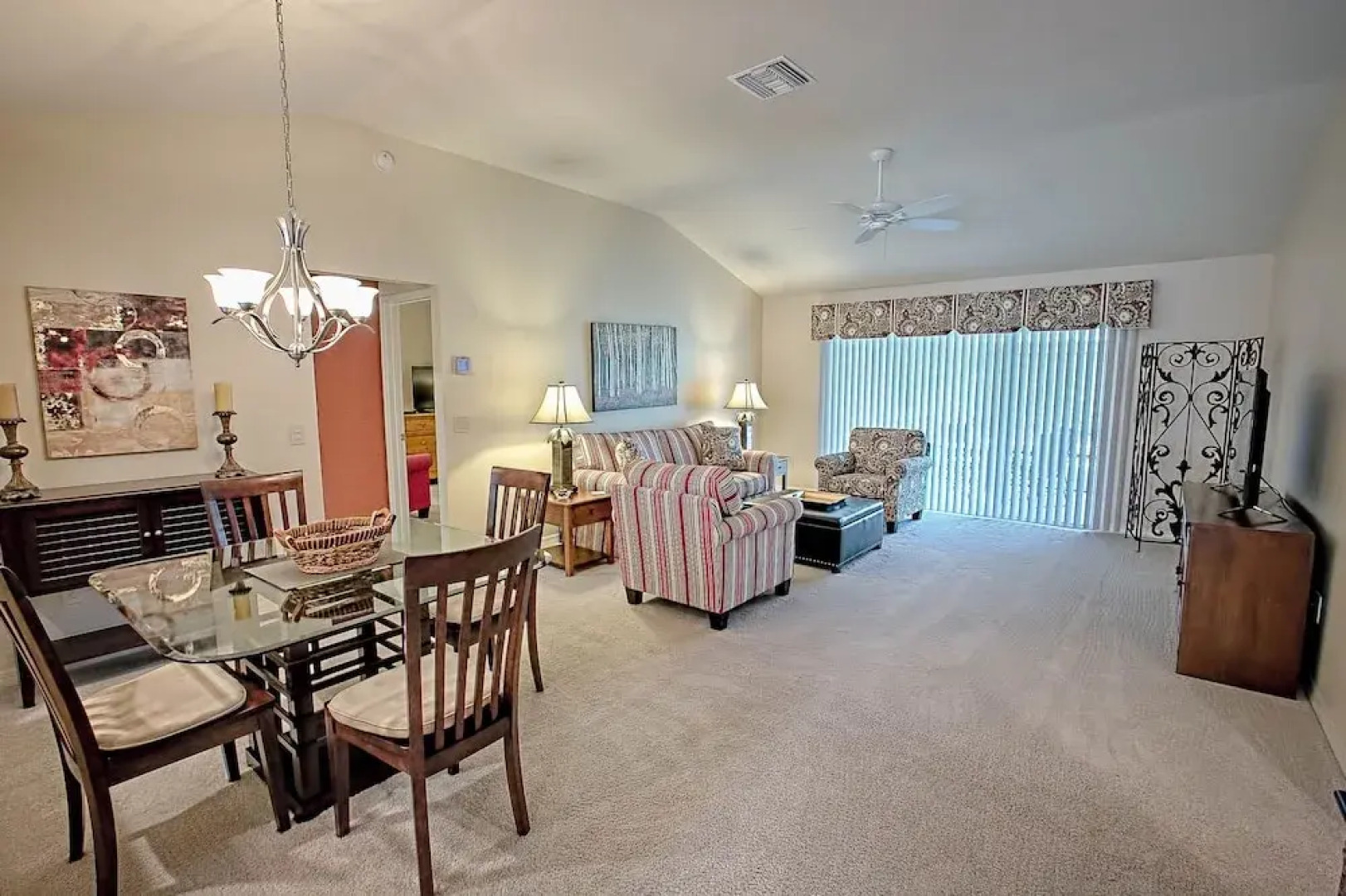 Enisgrove Way Home 3 Bedroom by The VIR Group