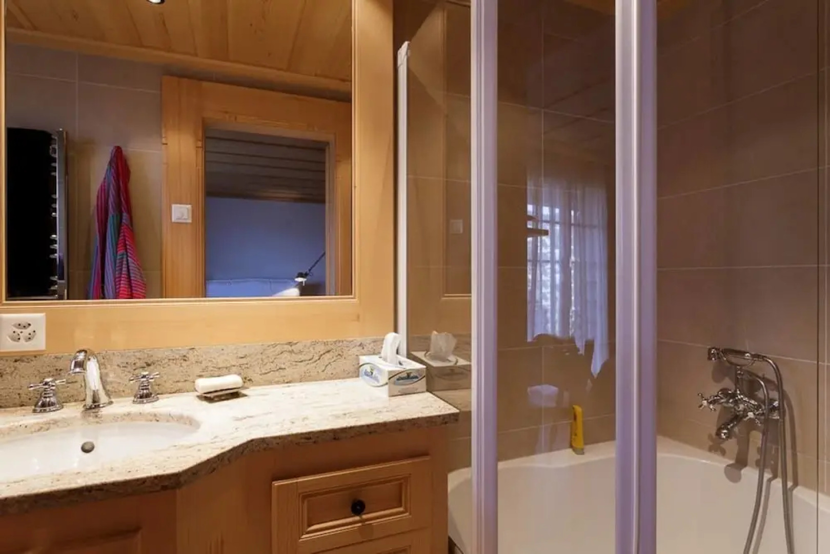 Luxurious flat with Jacuzzi & Sauna