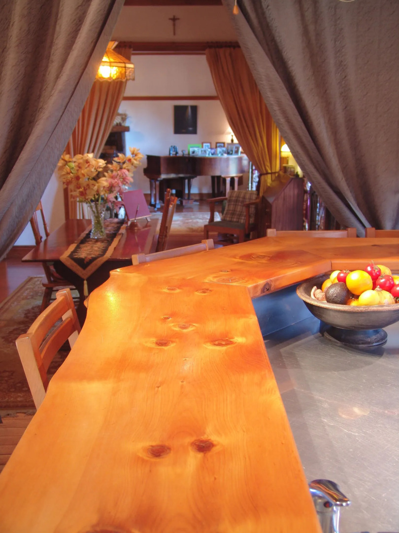 Orongo Bay Homestead