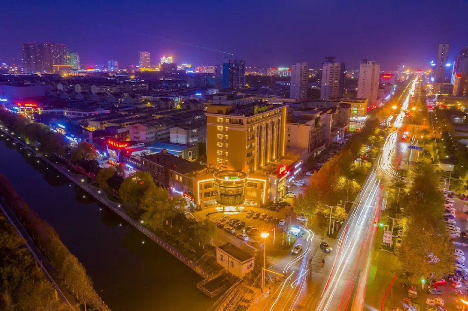 Holiday Inn Express Bozhou City Center