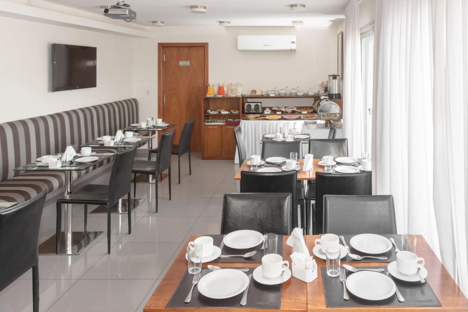 Palm Beach Plaza Hotel