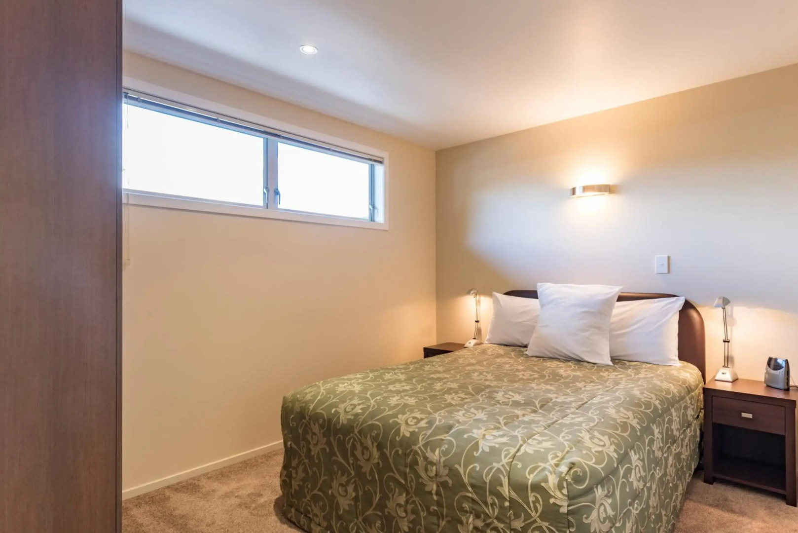 Edgewater Palms Apartments