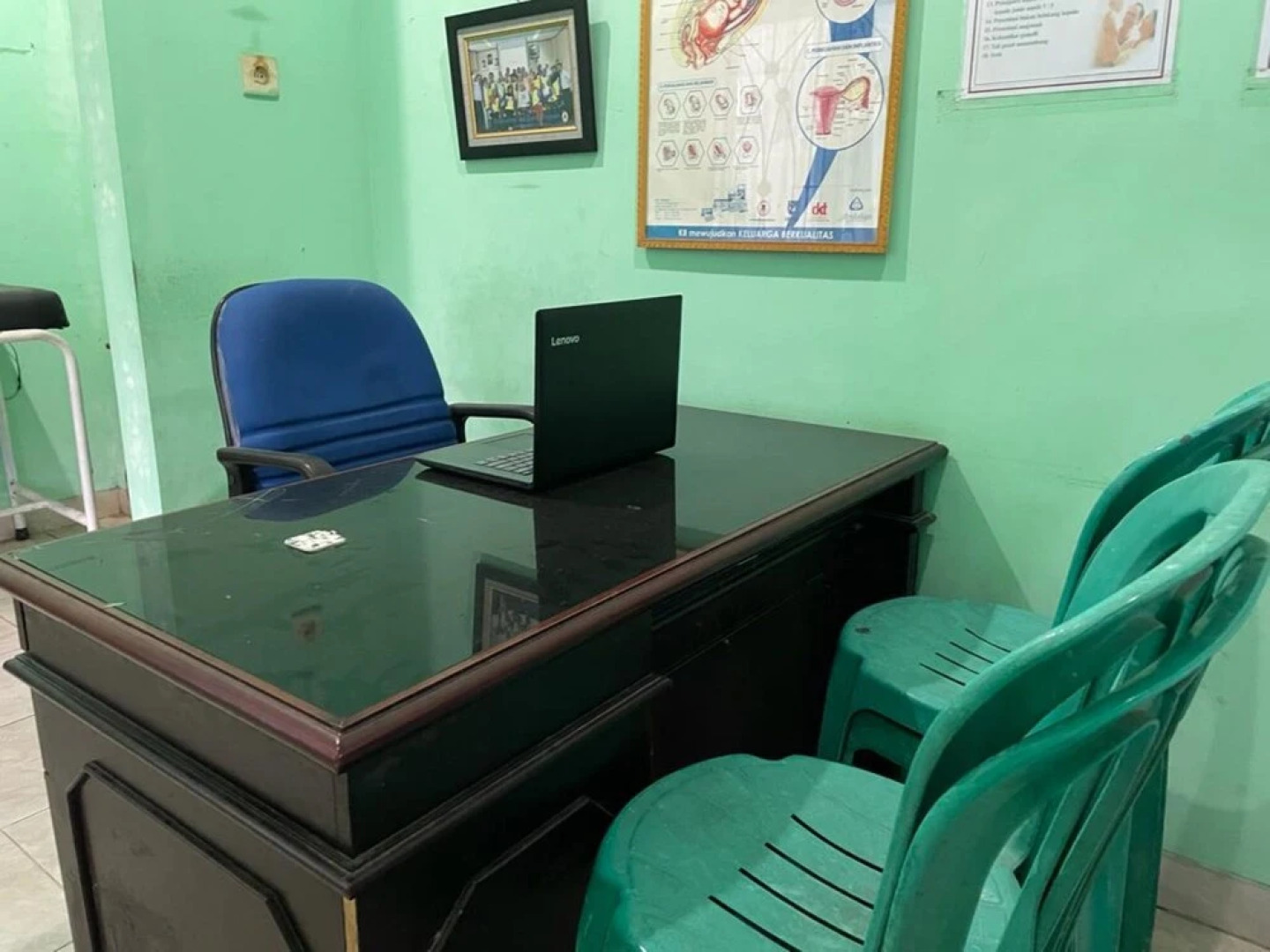 OYO 93143 Mega Raudhah Syariah