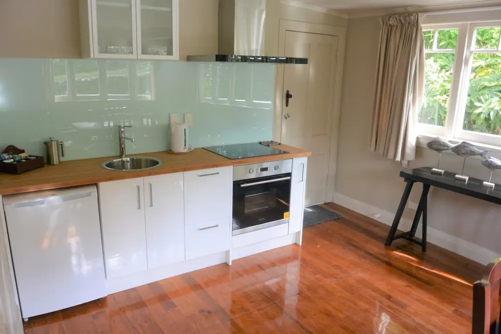 Mangonui Waterfront Apartment Motels