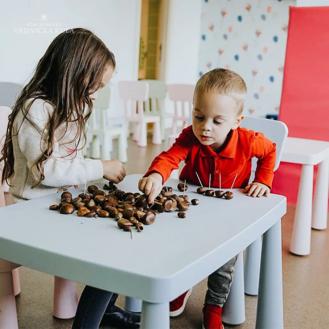 Etno Naselje Vrdnička Kula