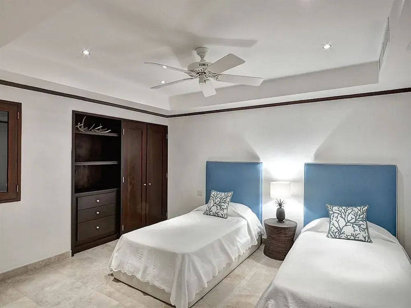 Coral Cove Beachfront Villas