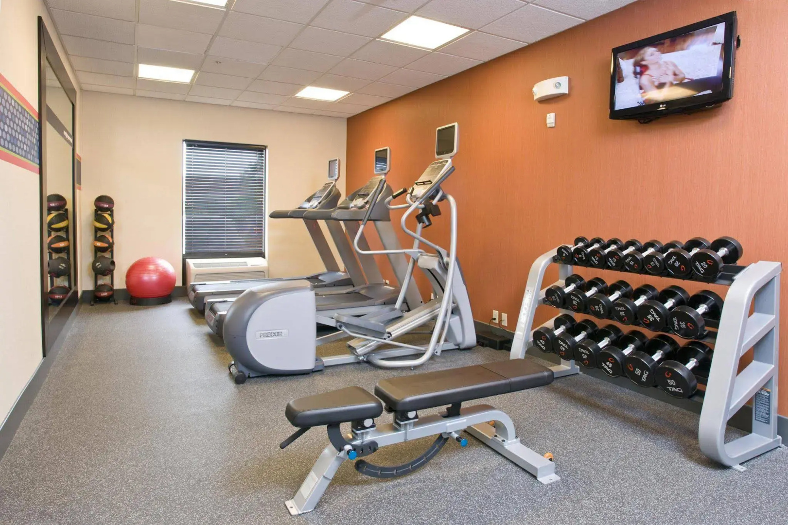 Hampton Inn & Suites Cincinnati-Union Center