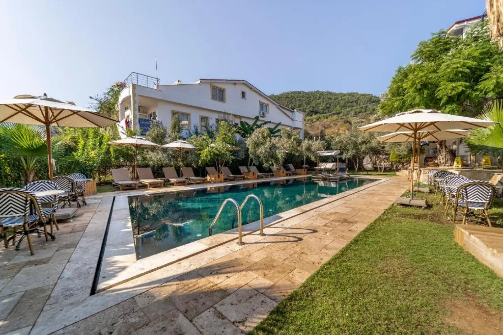 Massi Near The Sea Butik Hotel