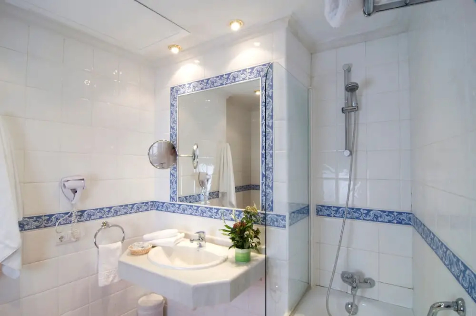 Hostal Santo Domingo de Silos