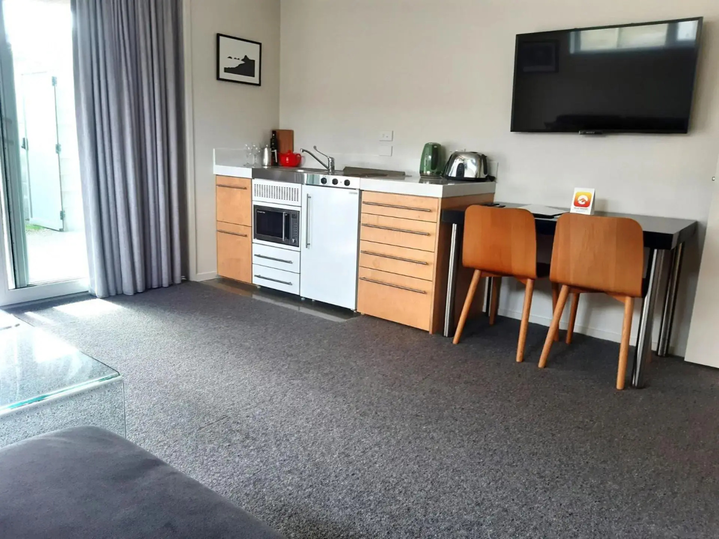 By The Sea On Sackville - Brand New Apartment