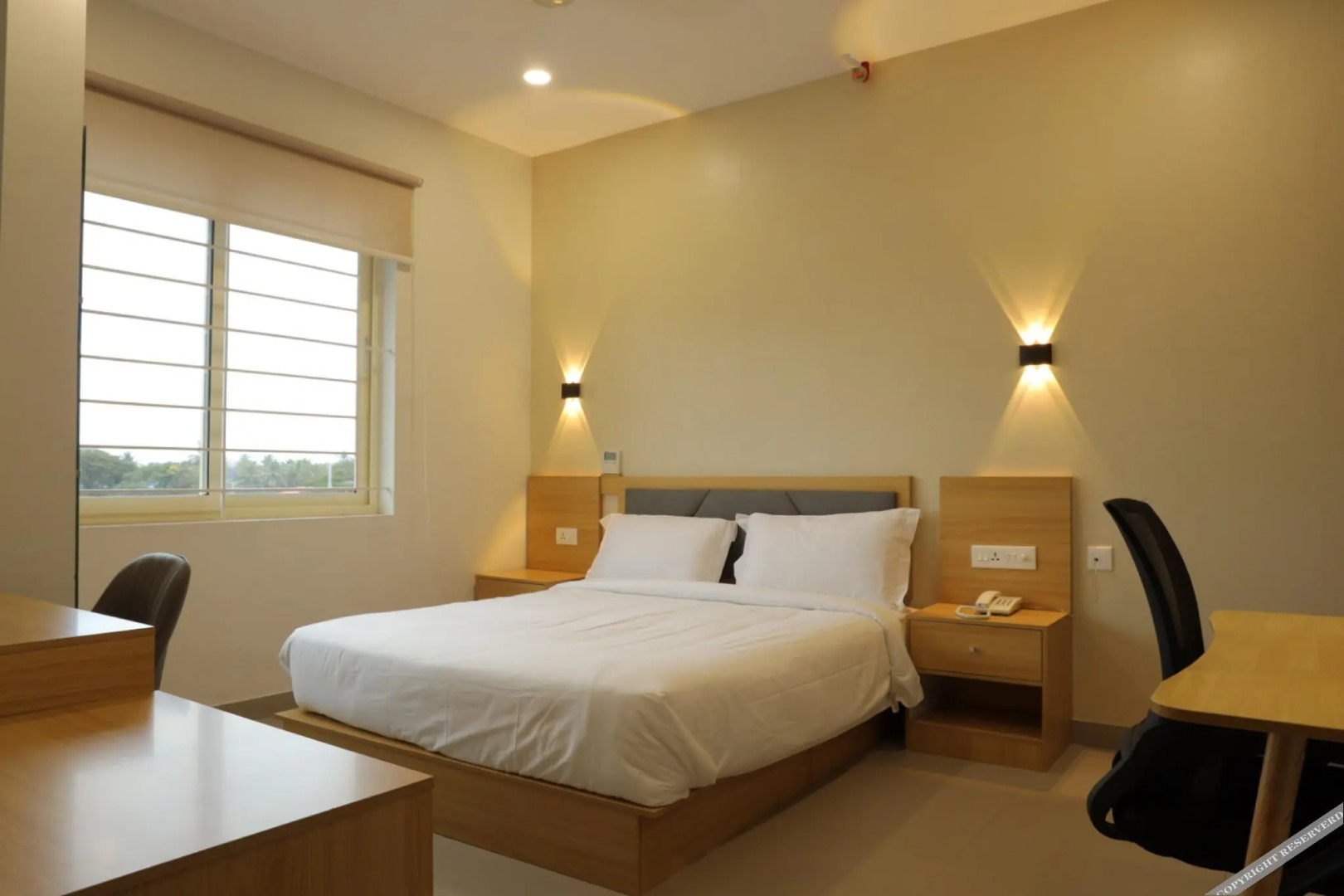 Dreamotel Luxury Suites and Rooms