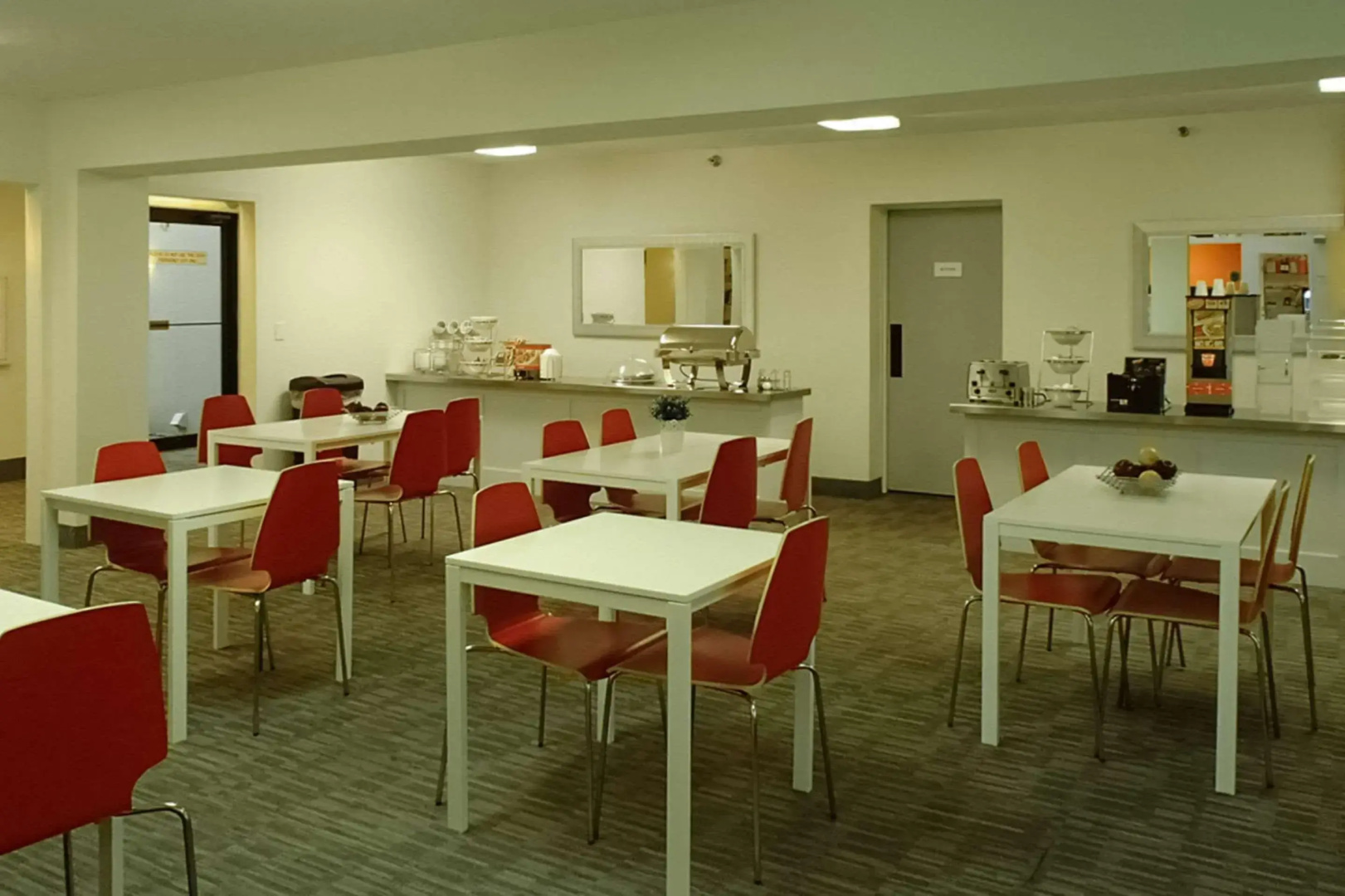 Garland Hotel
