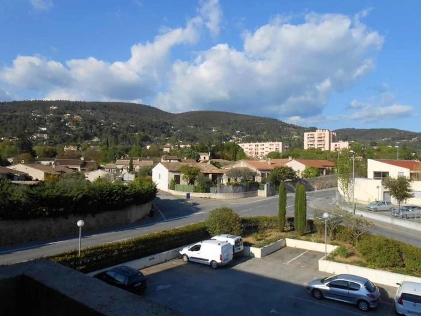 Studio in Draguignan, with Pool Access And Furnished Terrace - 25 Km From the Beach