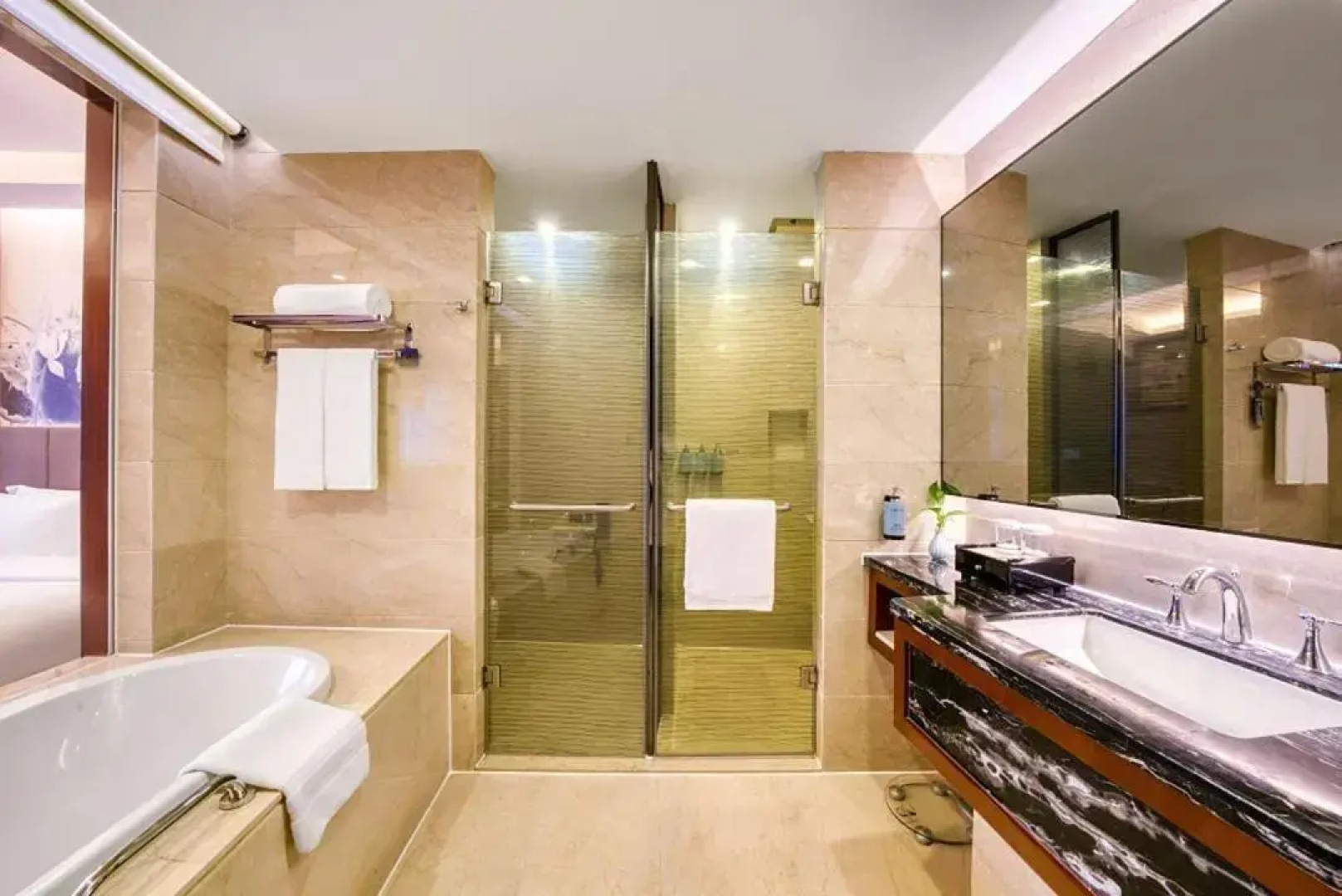 Enlux Hotel