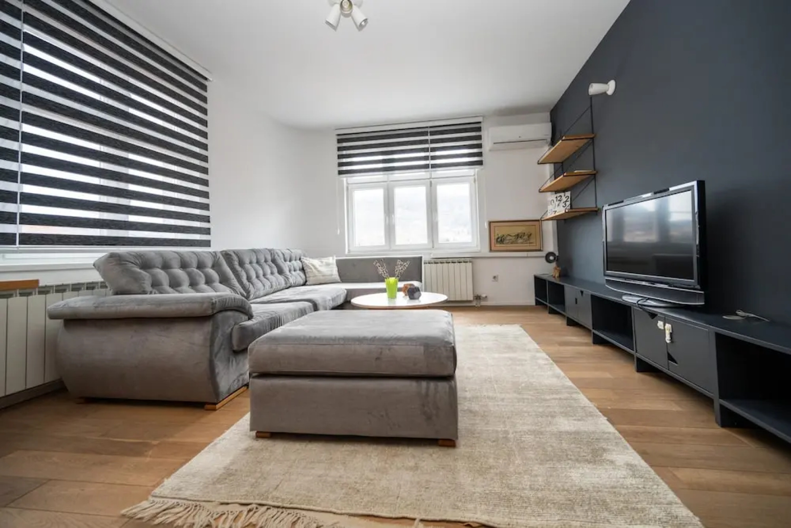 Design 1bdr Apartment With City View