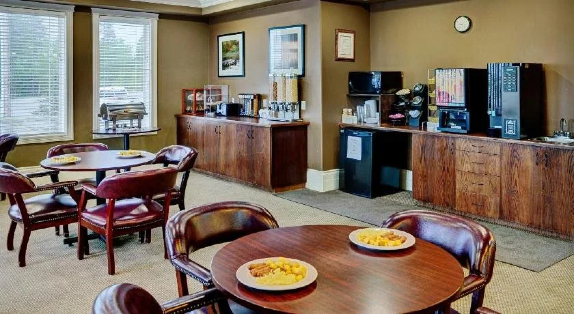 Lakeview Inns & Suites - Edson Airport