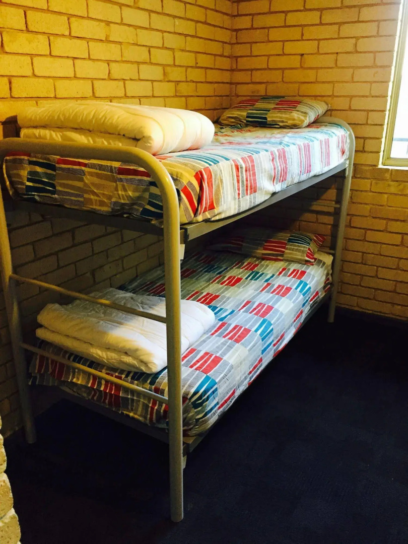 The Shiralee - Hostel