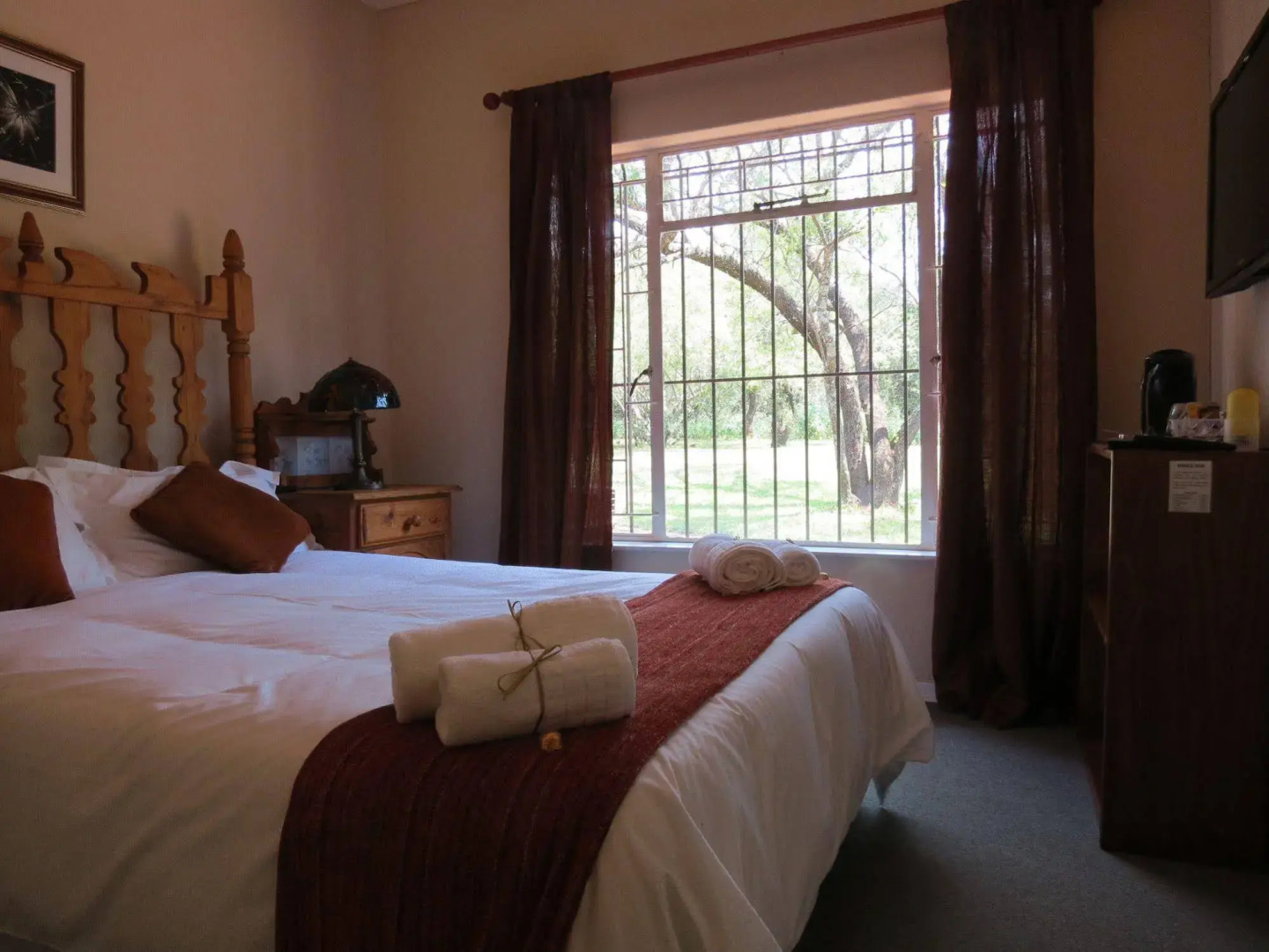 Meerkatplaats Guesthouse and B&B