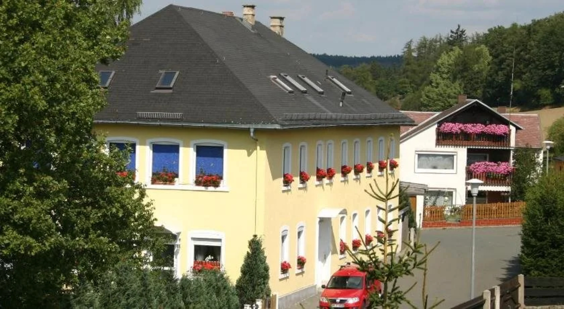 Hotel-Pension "Alte Schule"