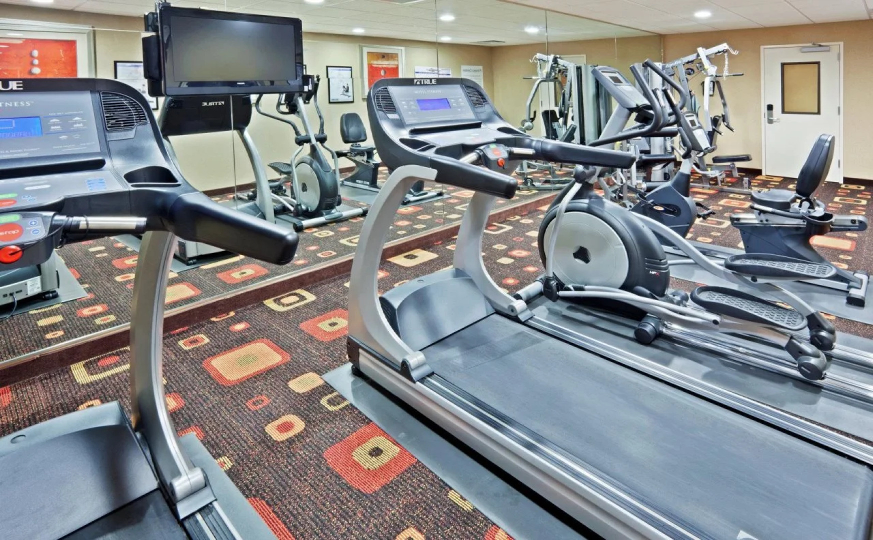 Holiday Inn Express Suites Sumner by IHG