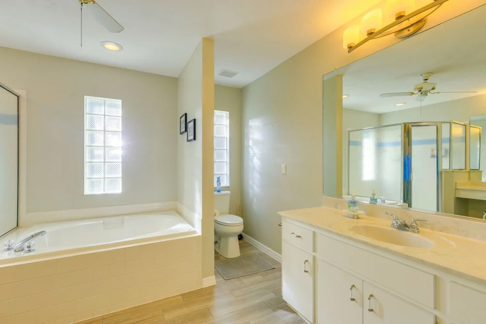 8 Mi to Rainbow Springs: Dunnellon Area Home!