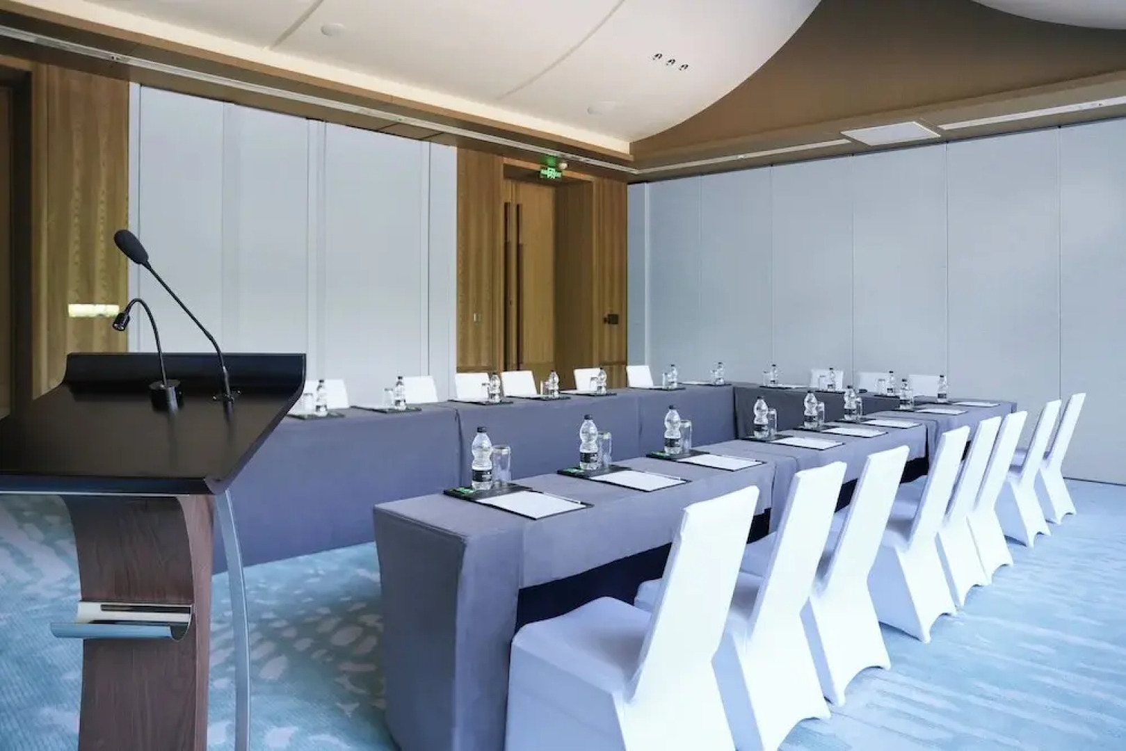 Intercontinental Xiangyang by IHG