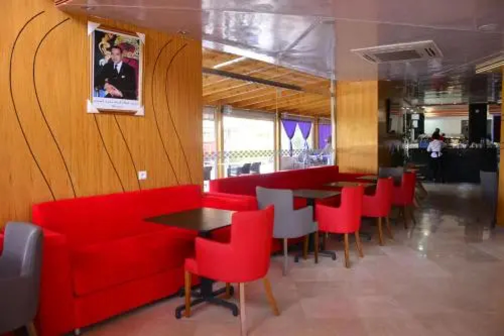 Hotel Hadaik Ain Asserdoune