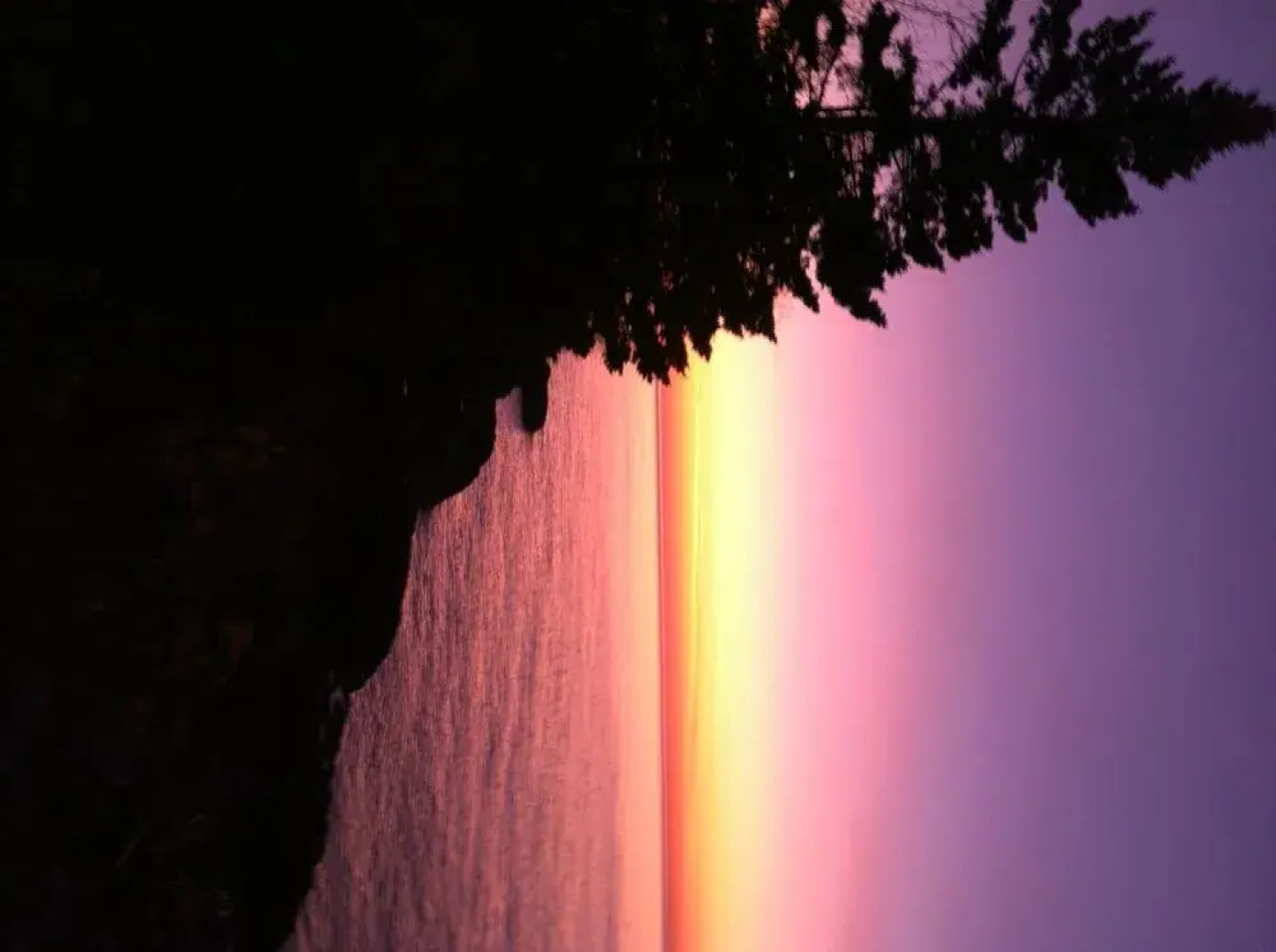 Thomsonite Beach Inn