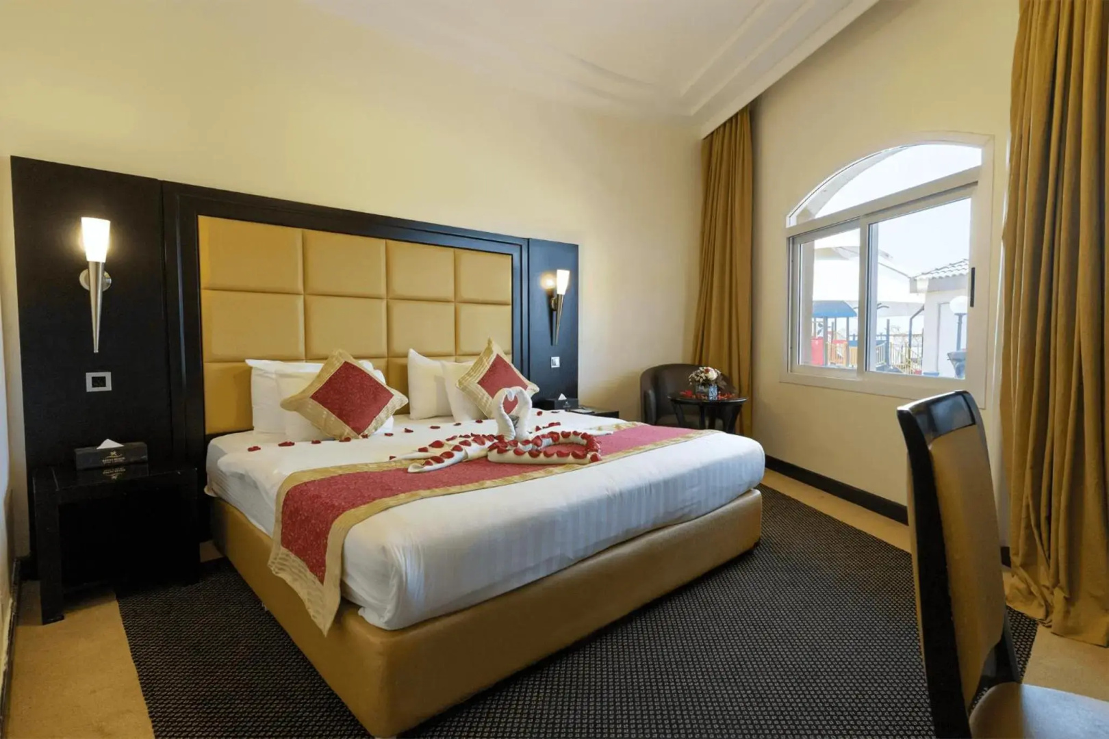 Royal Beach Hotel & Resort
