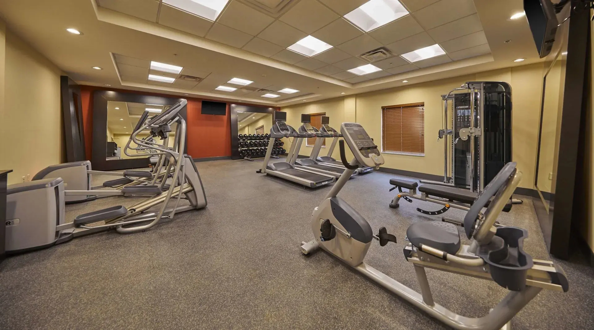 Hampton Inn & Suites Roseburg