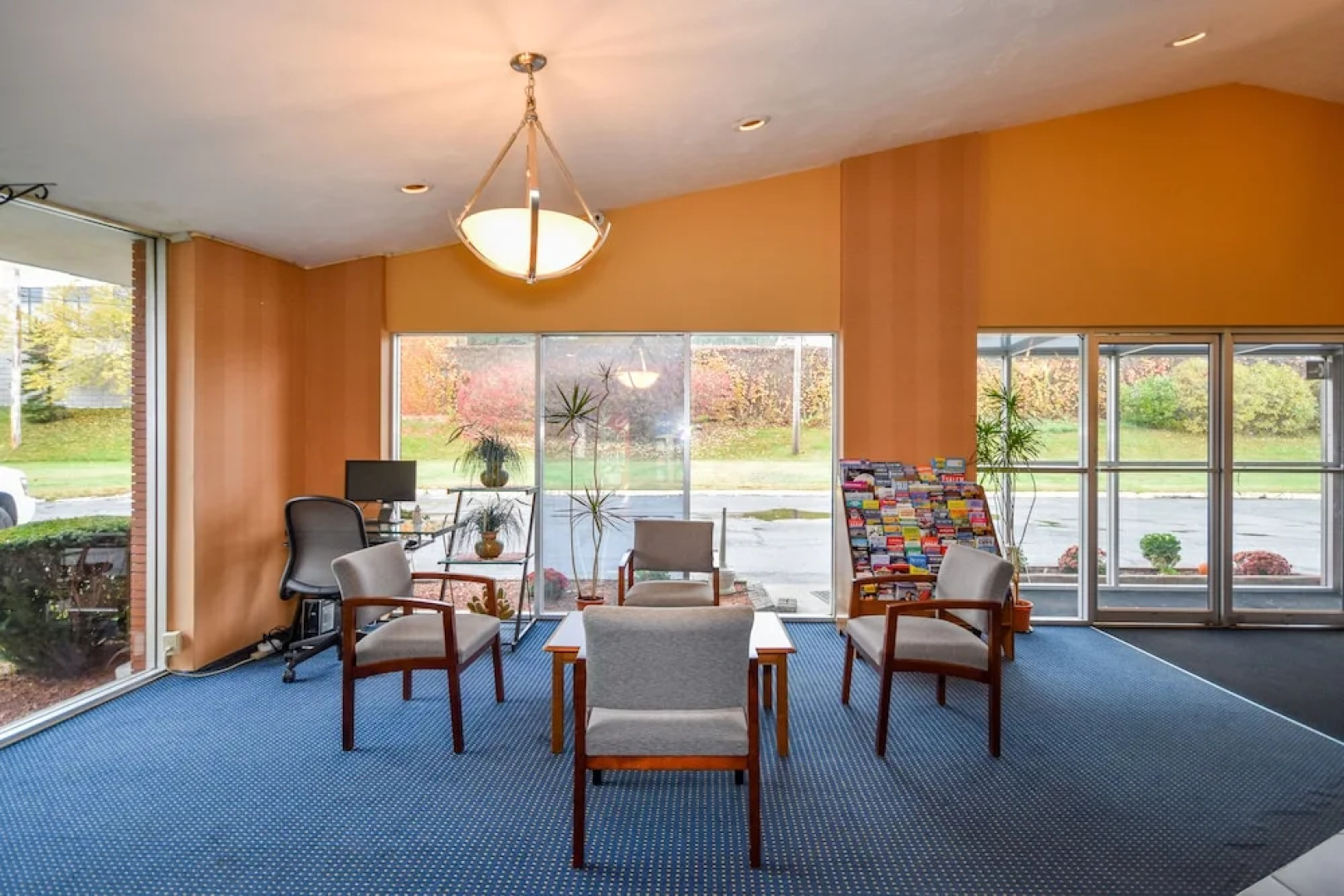 Monticello Inn Framingham