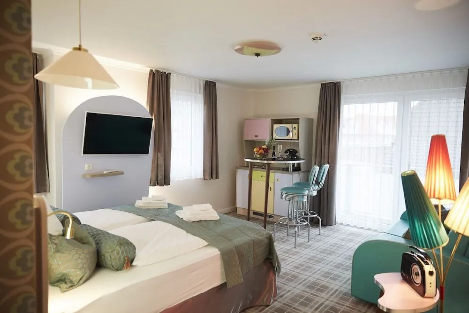 Bernstein 50'S Seaside Motel