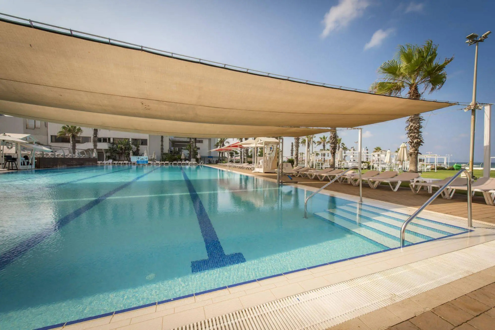 Rimonim Palm Beach Acre