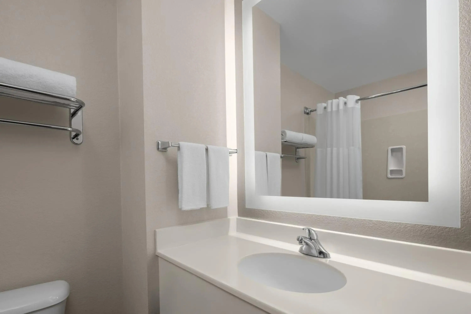 Larkspur Landing Extended Stay Suites Campbell