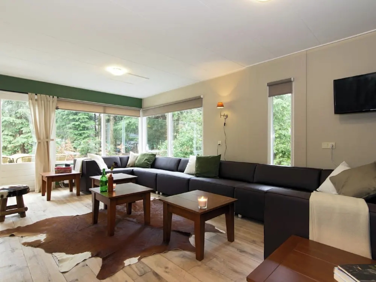 Beautiful Home With Lots of Privacy, in the Forest