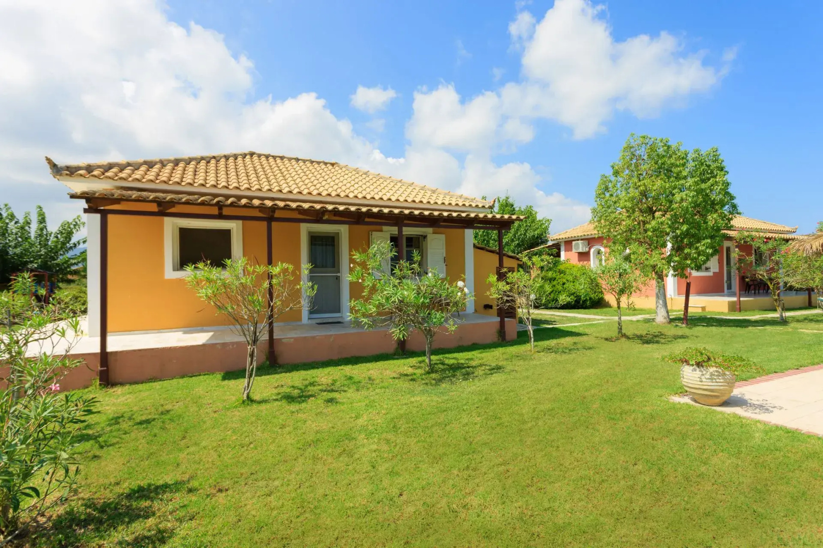 Augoustinos Villas