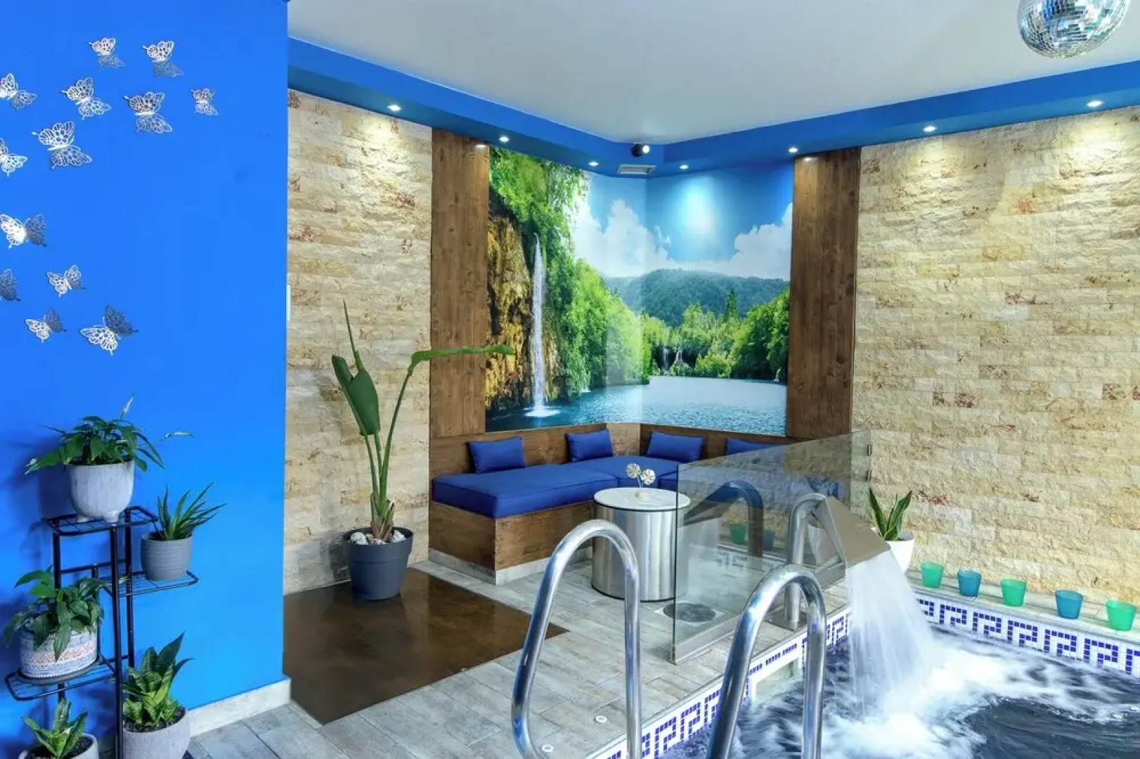 Krousonas Mountain View Suite