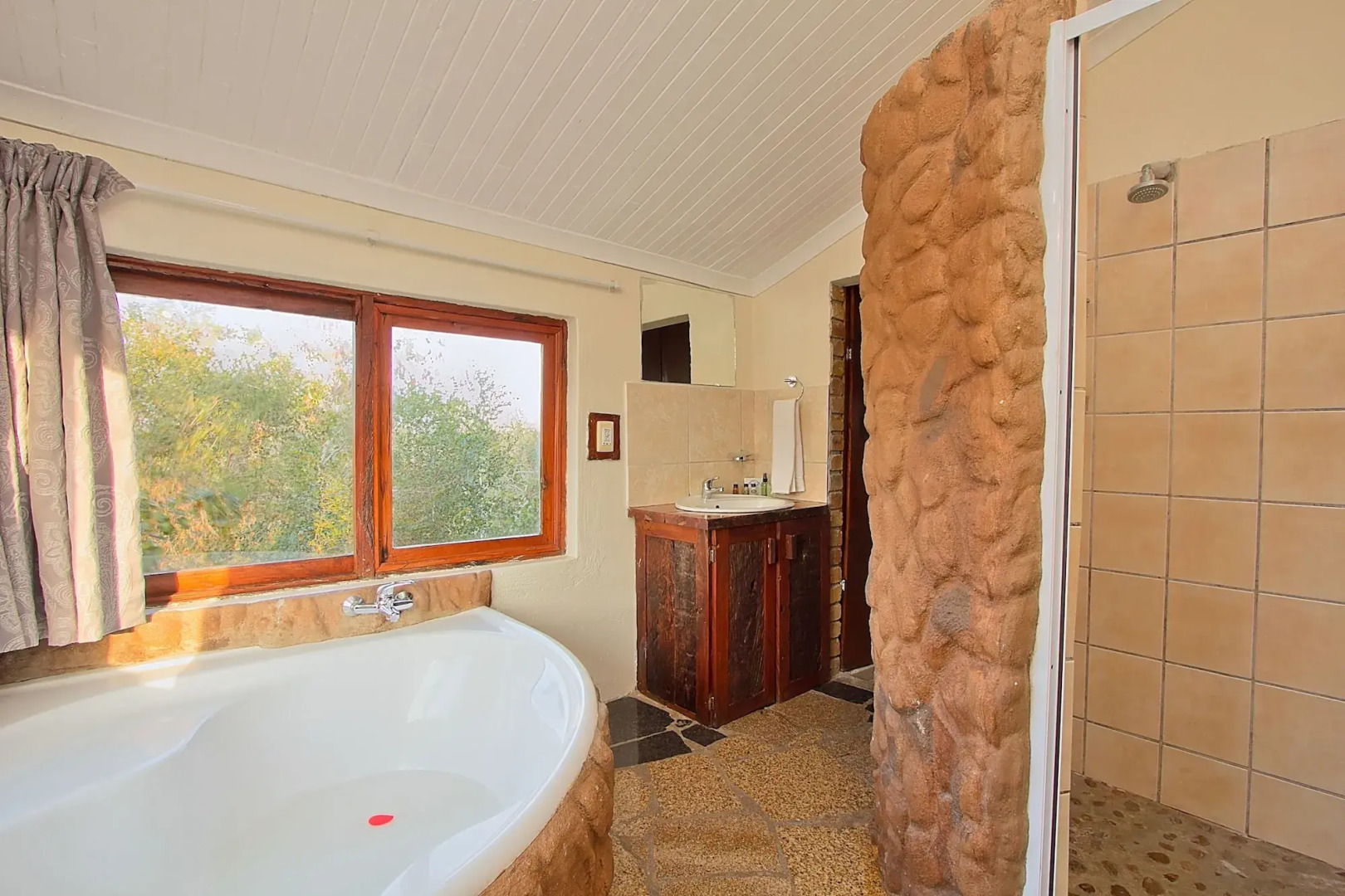 Royale Marlothi Safari Lodge