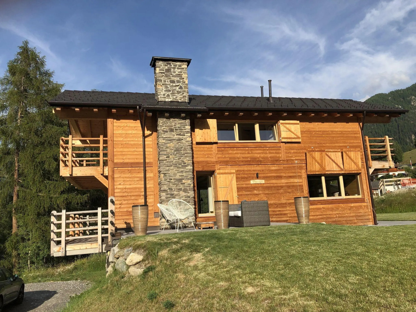 Chalet in La Tzoumaz Near Ski Lift