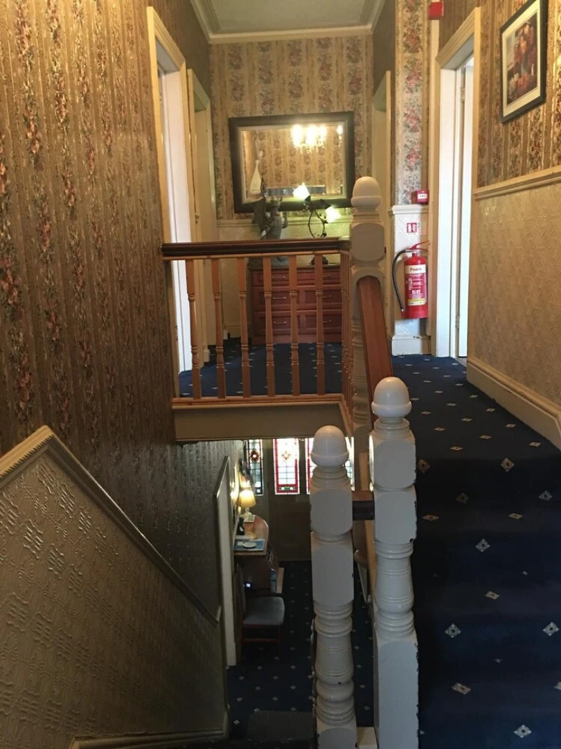 Hillcrest Guest House