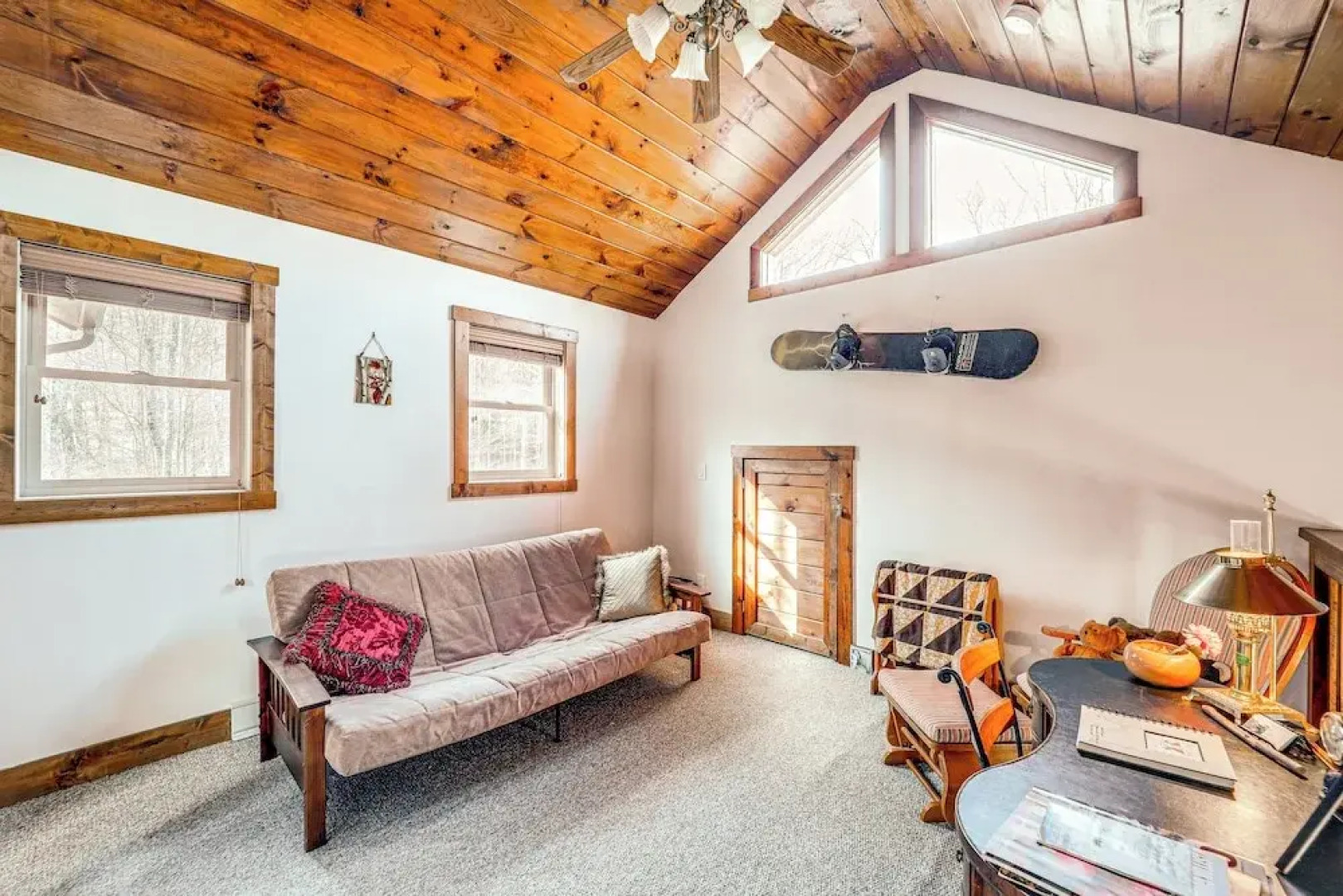 1 Mi to Beech Mtn Ski Resort: Cabin w/ Fire Pit