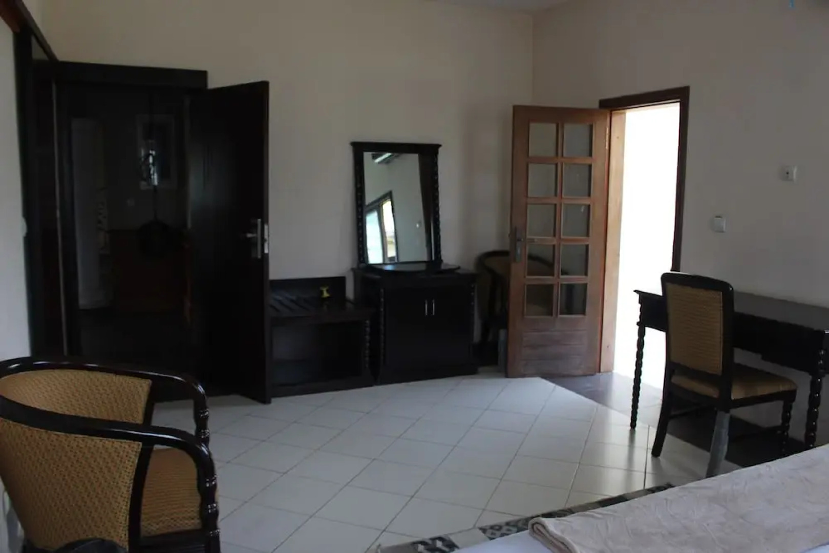 Les Berges De La Lobe