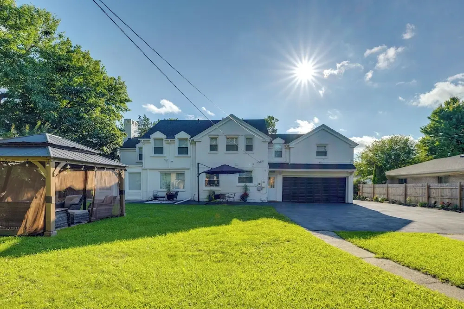 Luxurious Detroit Home - Walk to Golf & Park!